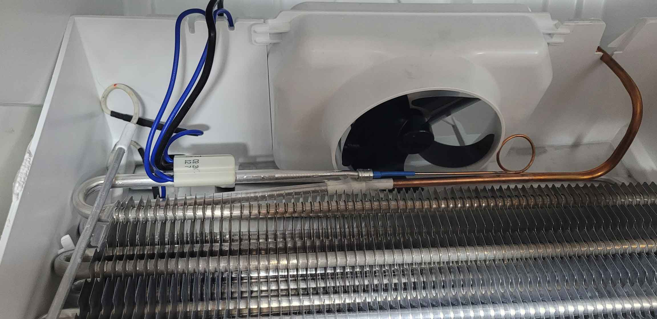 Ремонт холодильника Smeg FQI60KD в СПБ по Наличная улица, д. 88